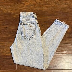 Chic Women's Blue Jeans